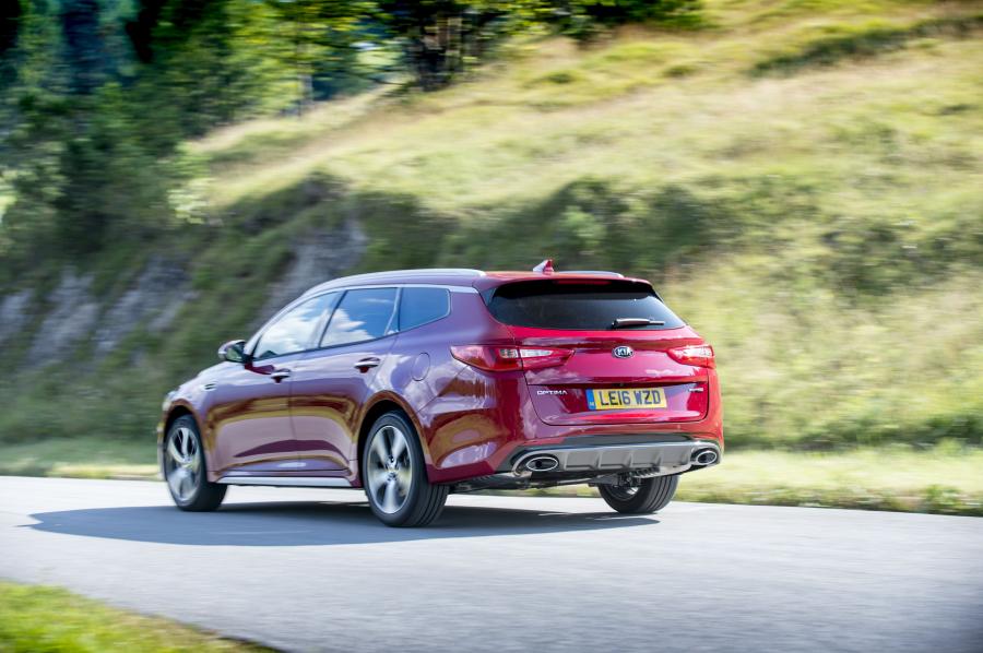  Kia Optima Sportswagon GT Line 2016 года  (UK) (фото 22 из 31)